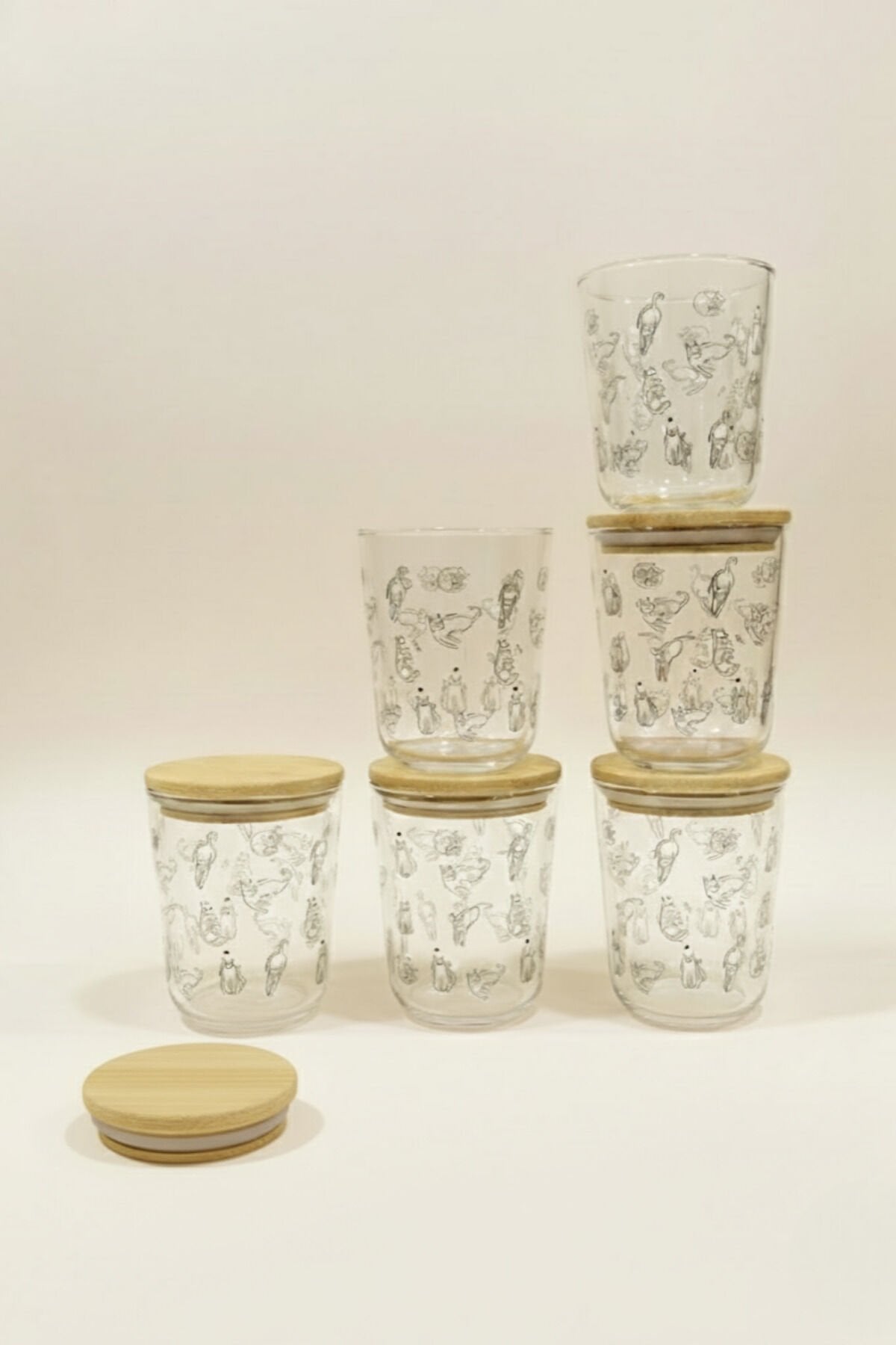 Motto - 6'lı Bambu Vakum Kapaklı Kedi Desenli Kaşık Hediyeli Cam Saklama Kabı Baharatlık Seti 315 ml