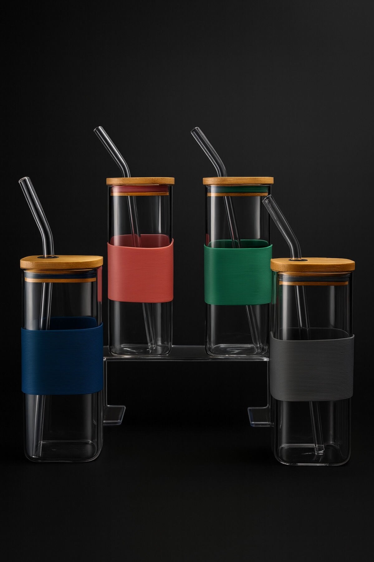 4'lü Kare Borosilikat Cam Bardak Seti Bambu Kapaklı Renkli Silikon Bantlı Pipetli 400 ml