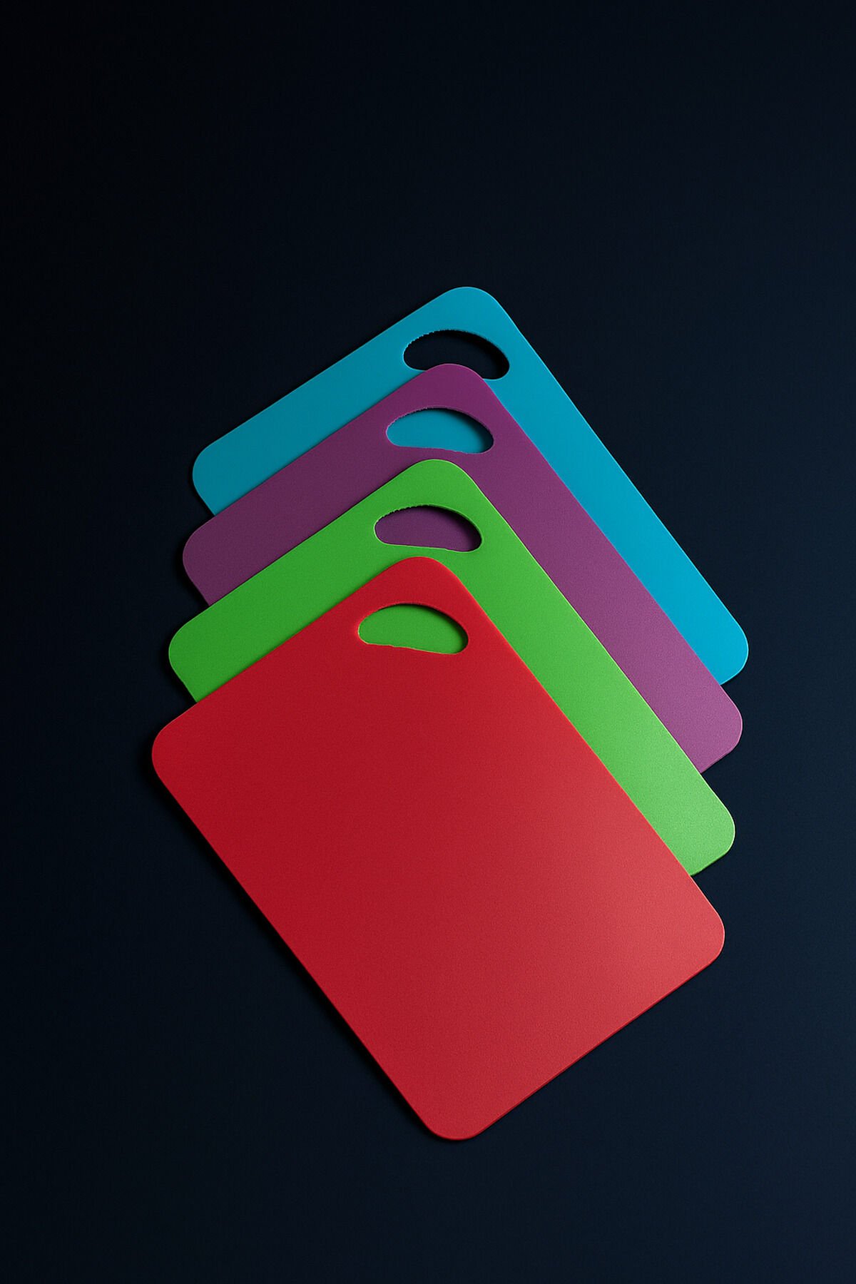 Tallin - 4'lü Renkli Plastik Kesme Tahtası Seti | 29x19 cm Hijyenik ve Pratik Kullanım